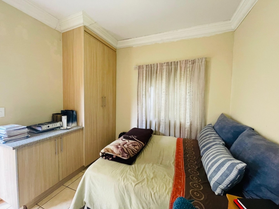 4 Bedroom Property for Sale in Crescent Wood Country Estate Gauteng