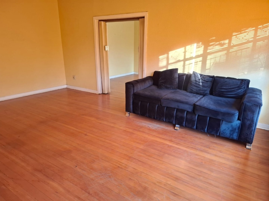 5 Bedroom Property for Sale in Selcourt Gauteng