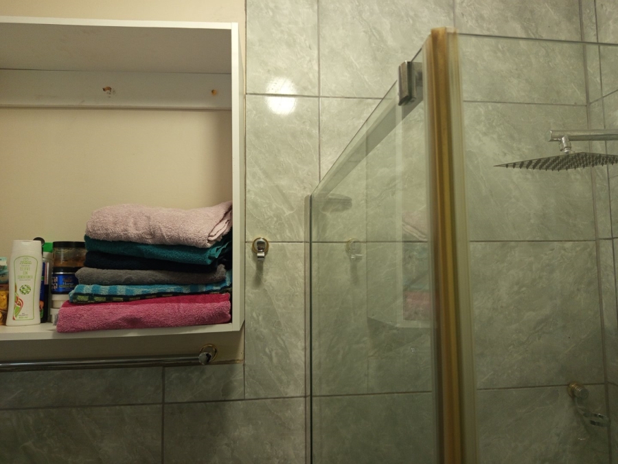 To Let 2 Bedroom Property for Rent in Florida Gauteng