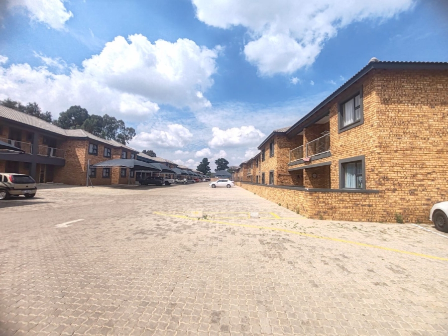 2 Bedroom Property for Sale in Rynfield A H Gauteng