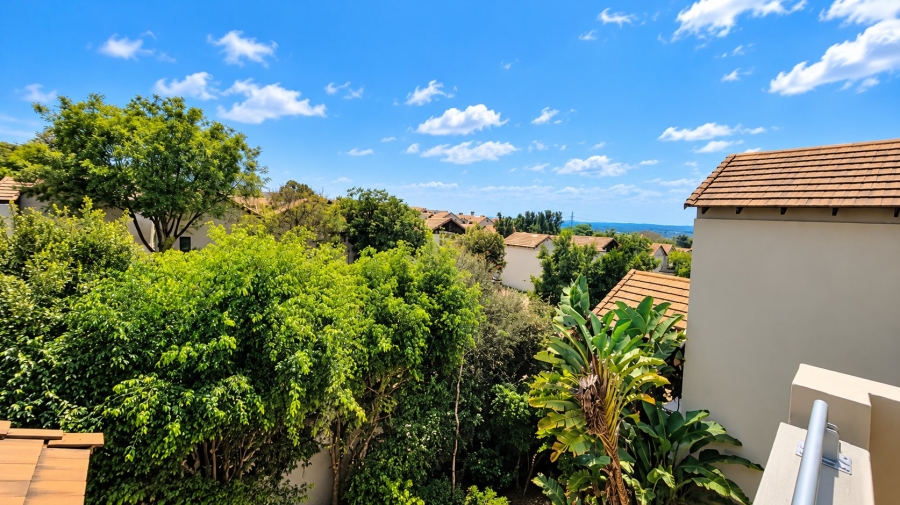 2 Bedroom Property for Sale in Lonehill Gauteng
