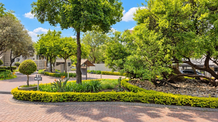 2 Bedroom Property for Sale in Lonehill Gauteng