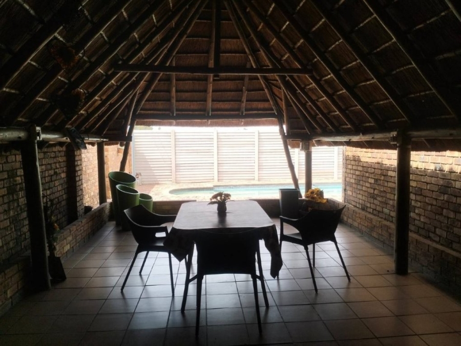 3 Bedroom Property for Sale in Kookrus Gauteng