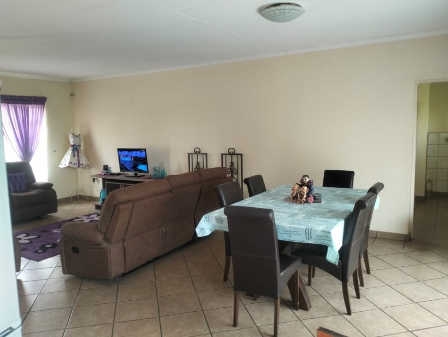 3 Bedroom Property for Sale in Kookrus Gauteng