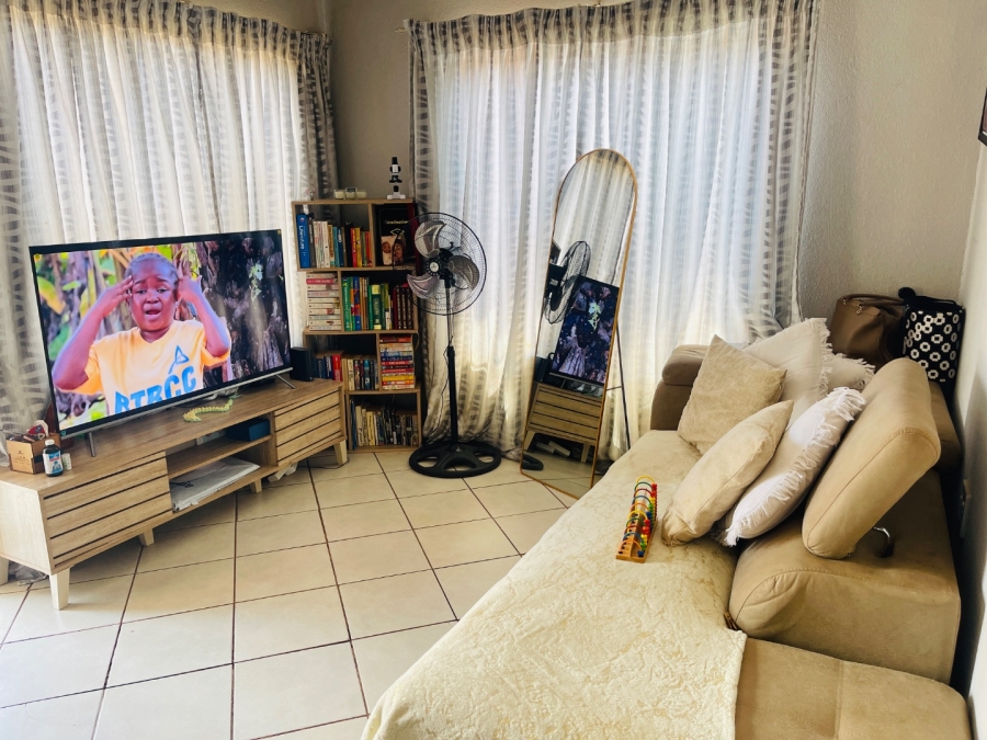 2 Bedroom Property for Sale in Soshanguve VV Gauteng