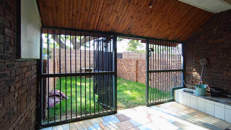2 Bedroom Property for Sale in Claremont Gauteng