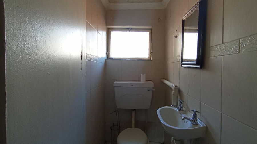 2 Bedroom Property for Sale in Claremont Gauteng
