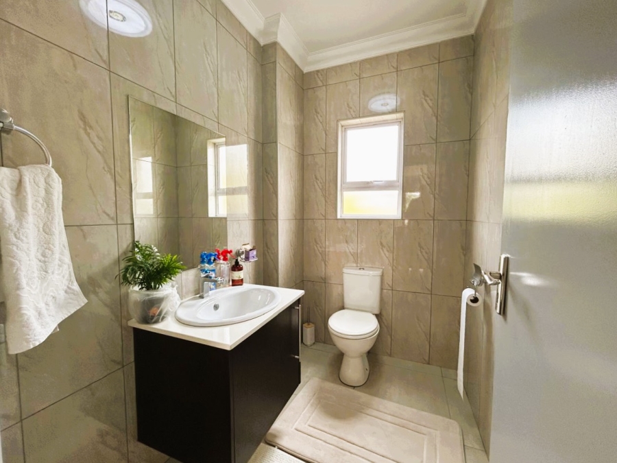 3 Bedroom Property for Sale in Blue Valley Golf Estate Gauteng