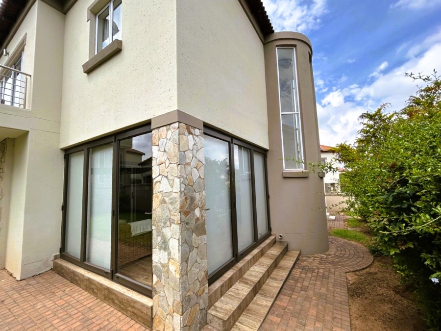 3 Bedroom Property for Sale in Blue Valley Golf Estate Gauteng