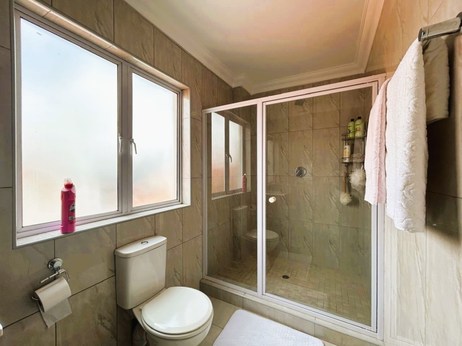 3 Bedroom Property for Sale in Blue Valley Golf Estate Gauteng