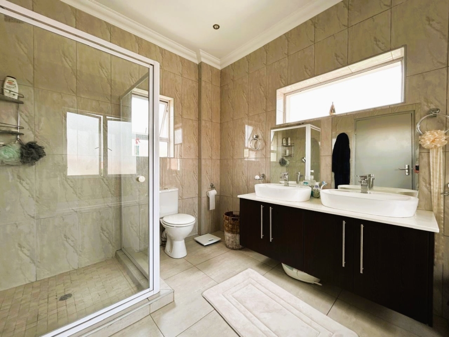 3 Bedroom Property for Sale in Blue Valley Golf Estate Gauteng