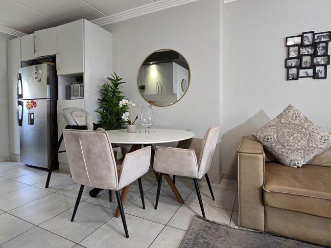 To Let 2 Bedroom Property for Rent in Klipfontein Gauteng