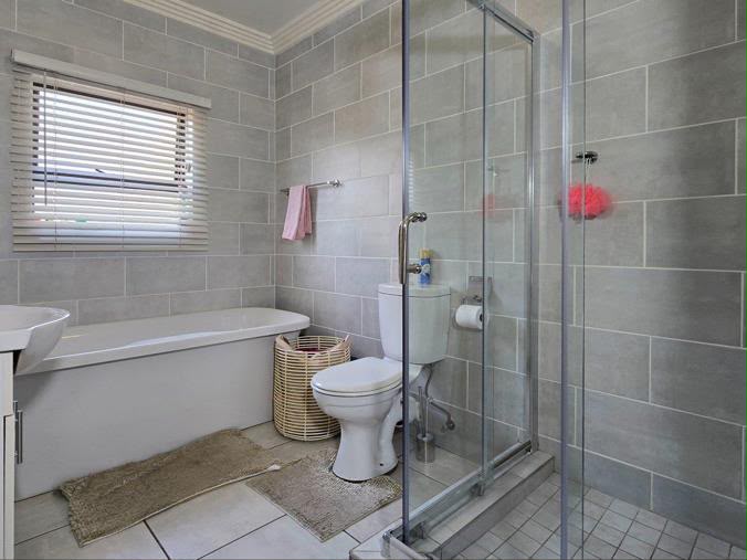 To Let 2 Bedroom Property for Rent in Klipfontein Gauteng