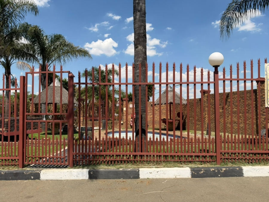 3 Bedroom Property for Sale in Ravensklip Gauteng