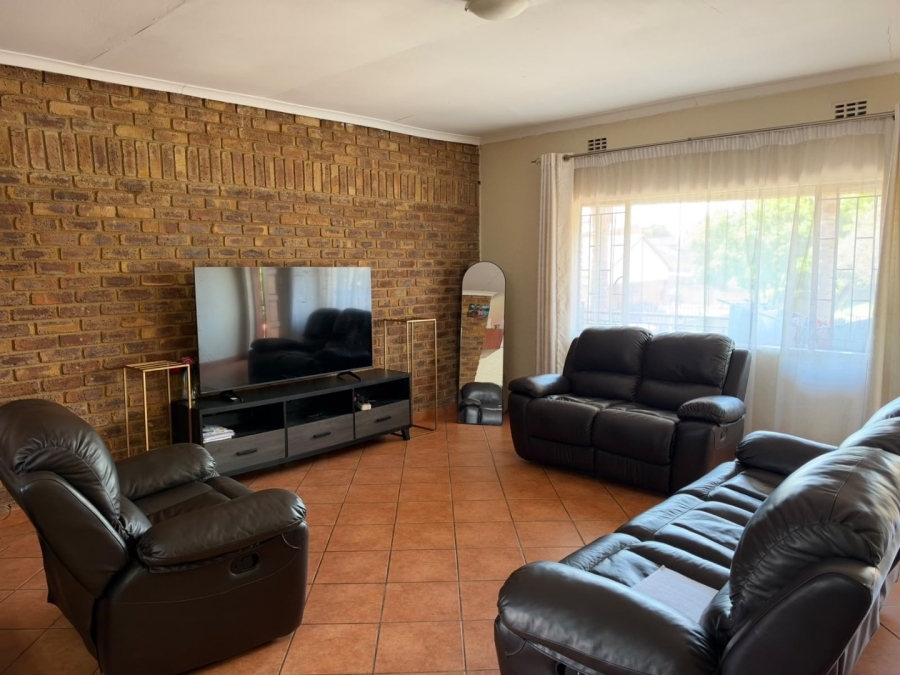3 Bedroom Property for Sale in Ravensklip Gauteng