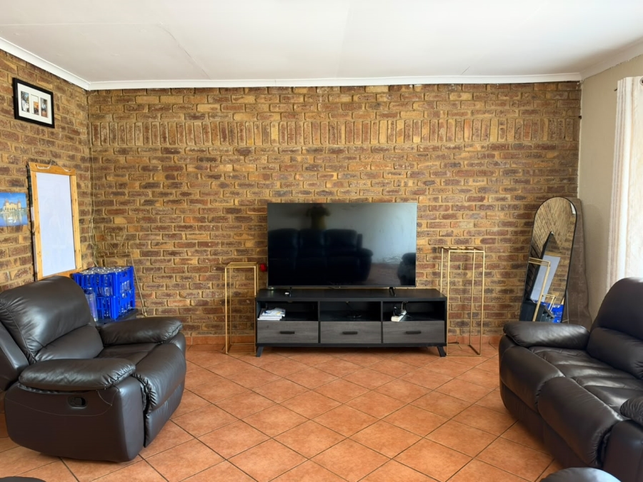 3 Bedroom Property for Sale in Ravensklip Gauteng