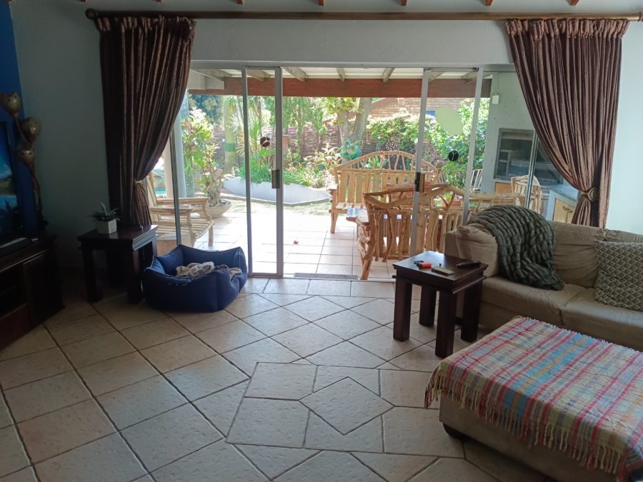 4 Bedroom Property for Sale in Northwold Gauteng