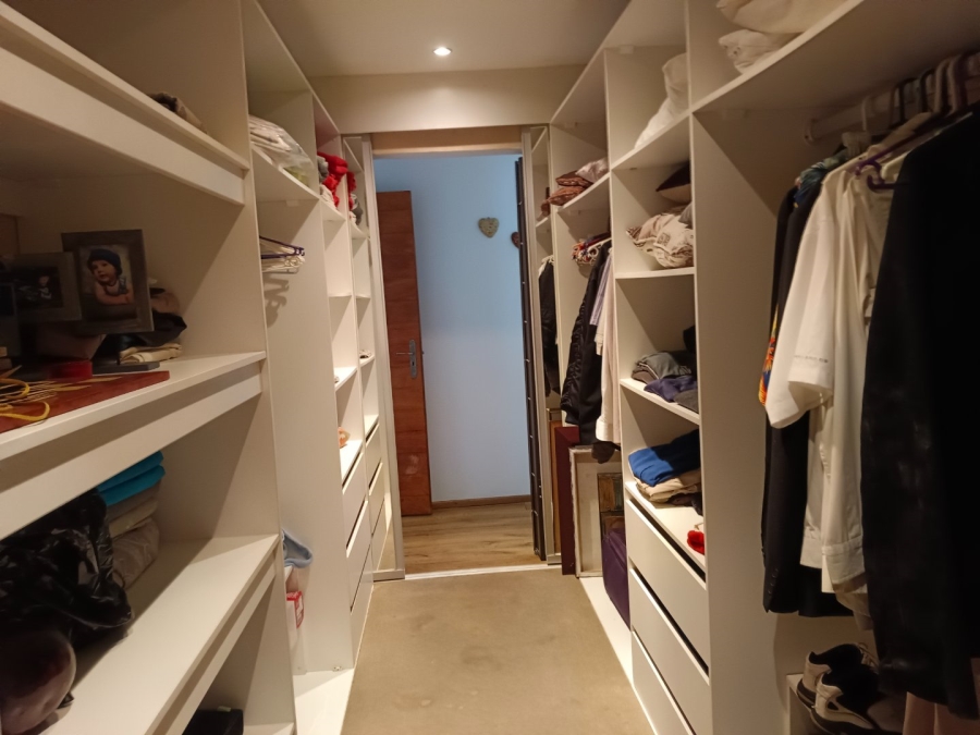 4 Bedroom Property for Sale in Northwold Gauteng