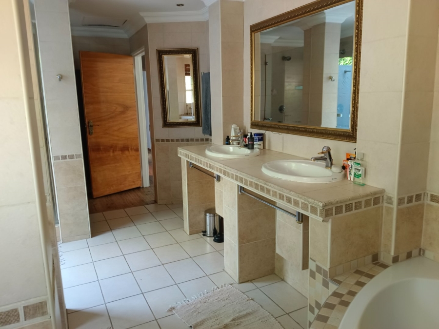 4 Bedroom Property for Sale in Northwold Gauteng