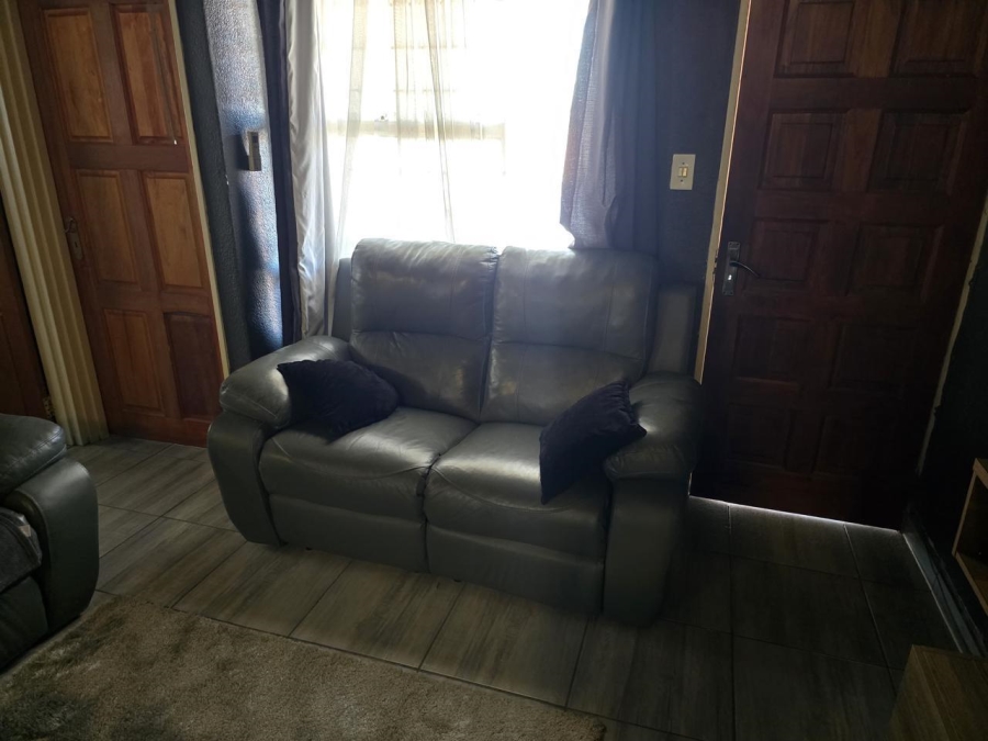 3 Bedroom Property for Sale in Ridgeway Gauteng