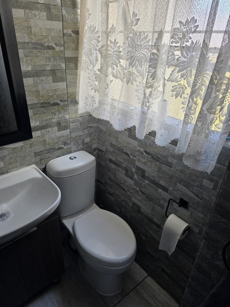 3 Bedroom Property for Sale in Ridgeway Gauteng