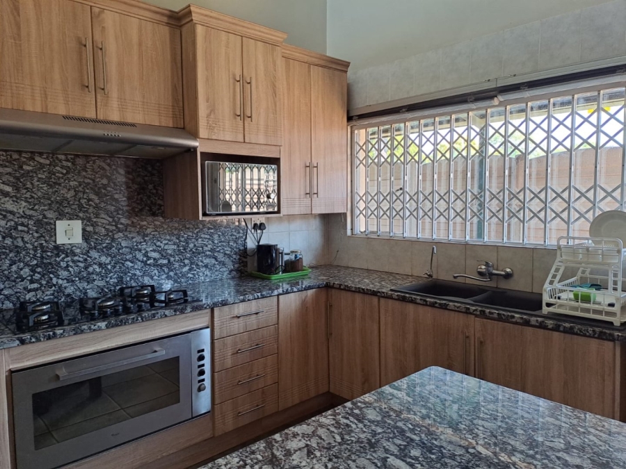 4 Bedroom Property for Sale in Pretoria Gardens Gauteng