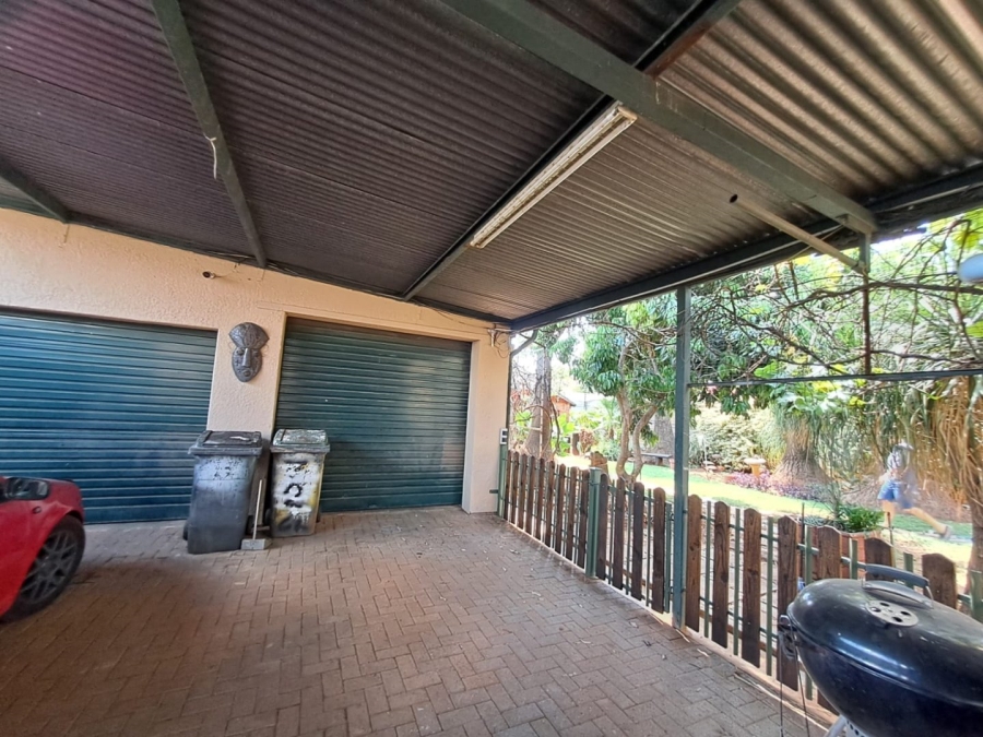 4 Bedroom Property for Sale in Pretoria Gardens Gauteng