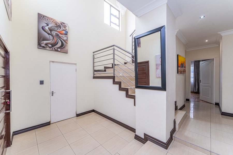 4 Bedroom Property for Sale in Willowbrook Gauteng
