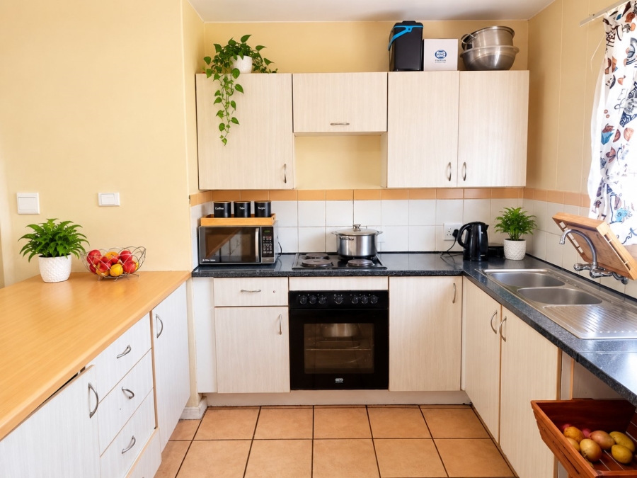 2 Bedroom Property for Sale in Die Wilgers Gauteng