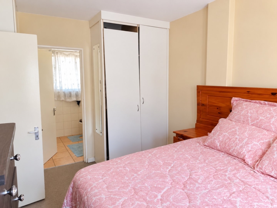 2 Bedroom Property for Sale in Die Wilgers Gauteng