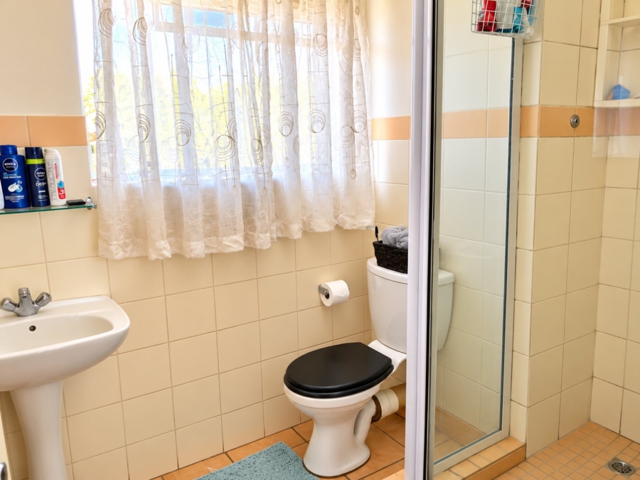 2 Bedroom Property for Sale in Die Wilgers Gauteng