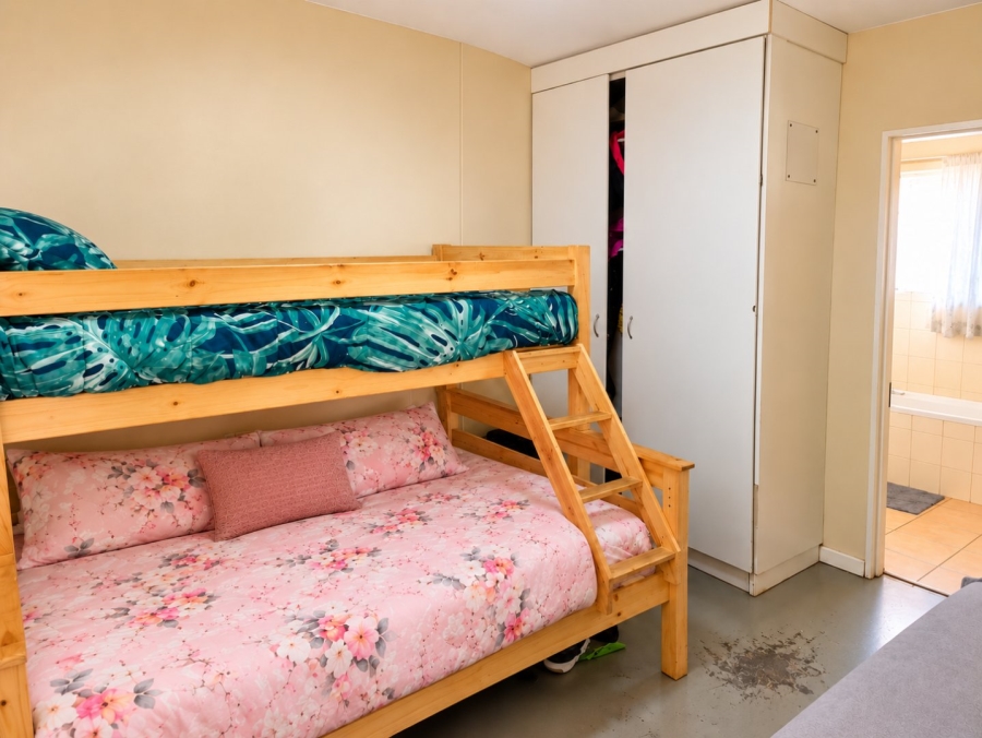 2 Bedroom Property for Sale in Die Wilgers Gauteng