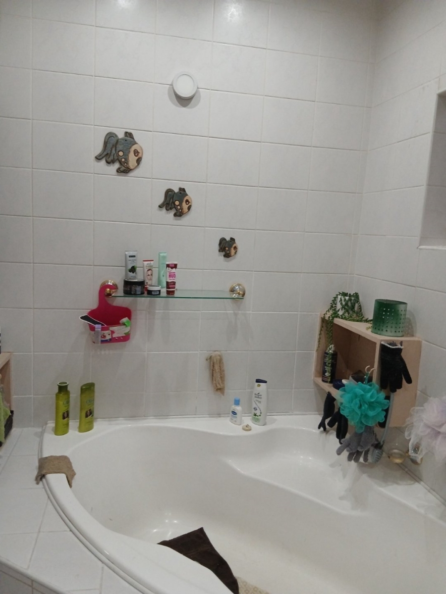 4 Bedroom Property for Sale in Witfield Gauteng