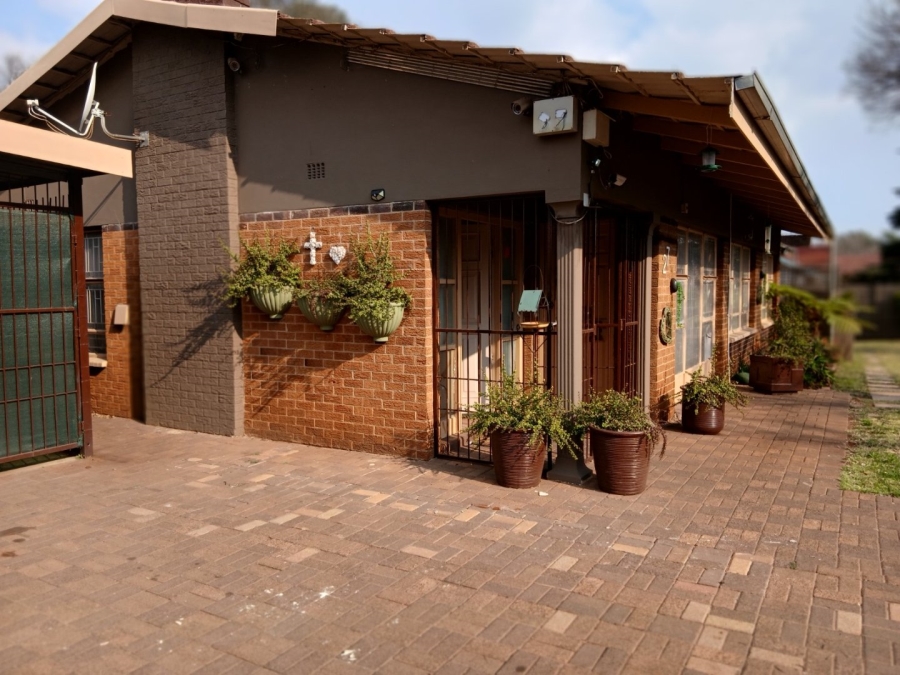 4 Bedroom Property for Sale in Witfield Gauteng