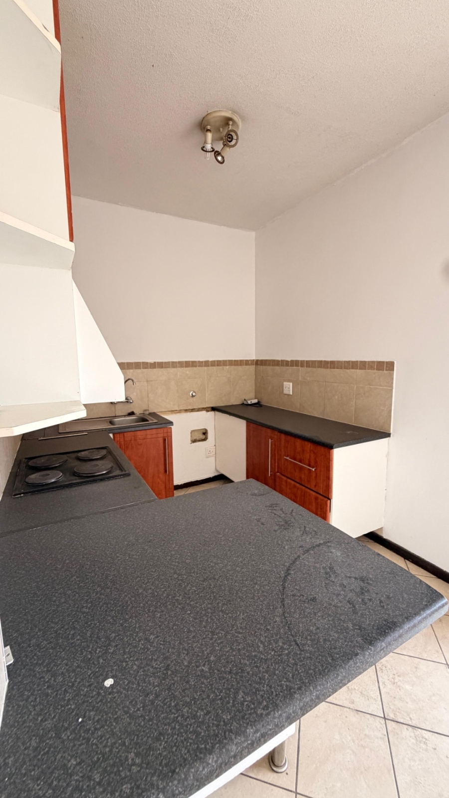  Bedroom Property for Sale in Erand Gardens Gauteng