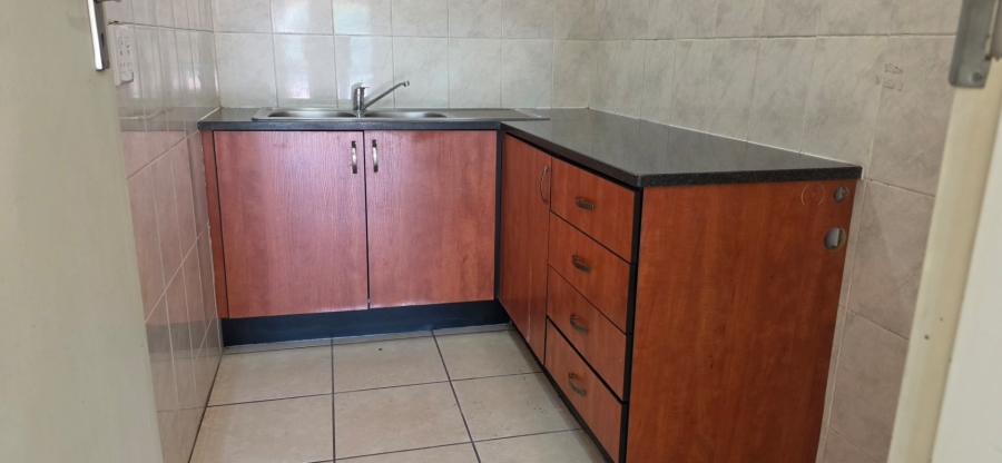 To Let Commercial Property for Rent in Bedfordview Gauteng
