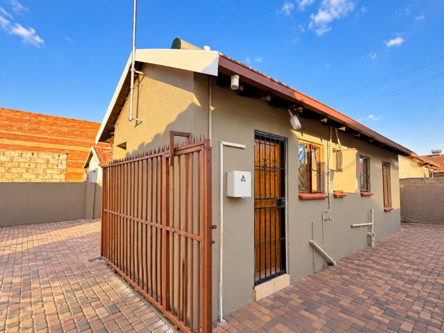 2 Bedroom Property for Sale in Rabie Ridge Gauteng