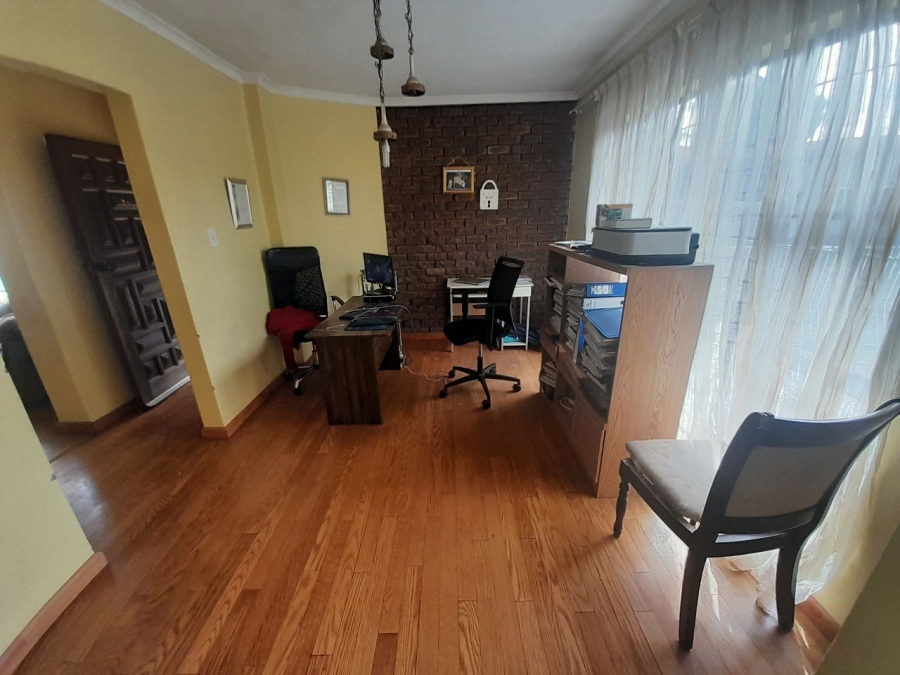 4 Bedroom Property for Sale in Rooihuiskraal Gauteng