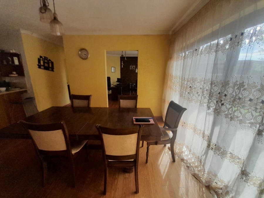 4 Bedroom Property for Sale in Rooihuiskraal Gauteng