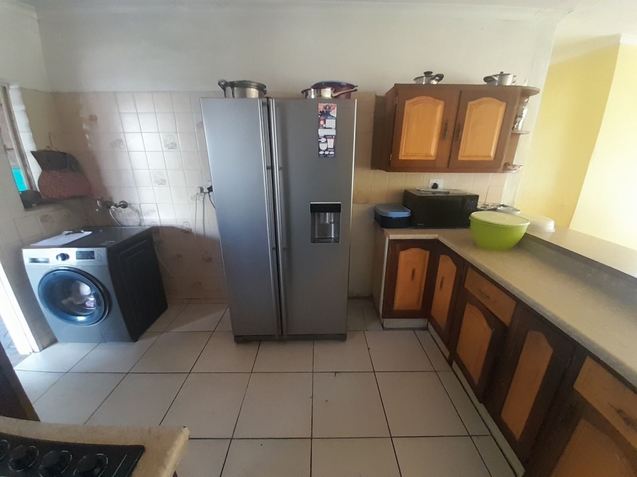 4 Bedroom Property for Sale in Rooihuiskraal Gauteng