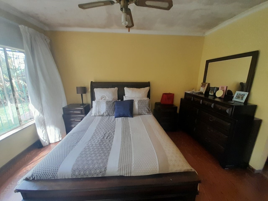 4 Bedroom Property for Sale in Rooihuiskraal Gauteng