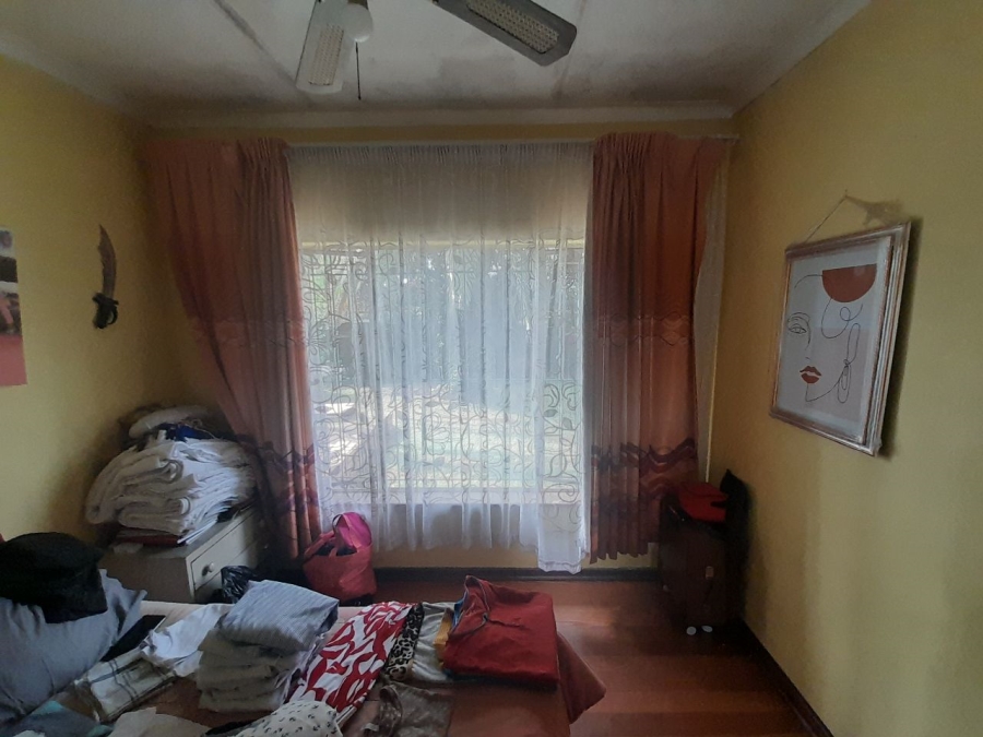 4 Bedroom Property for Sale in Rooihuiskraal Gauteng