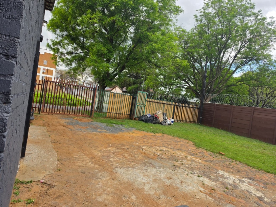 To Let Commercial Property for Rent in Brenthurst Gauteng