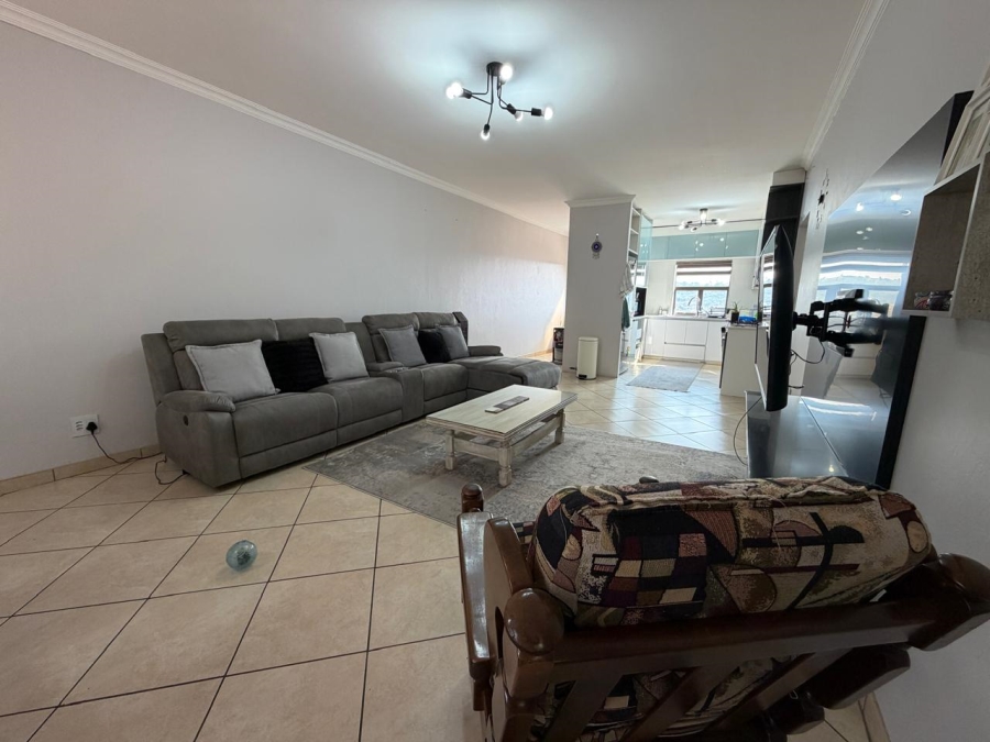 To Let 3 Bedroom Property for Rent in Bassonia Gauteng
