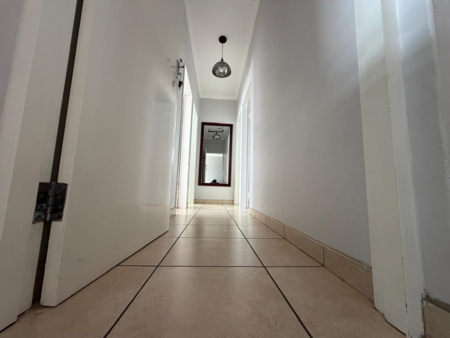 To Let 3 Bedroom Property for Rent in Bassonia Gauteng