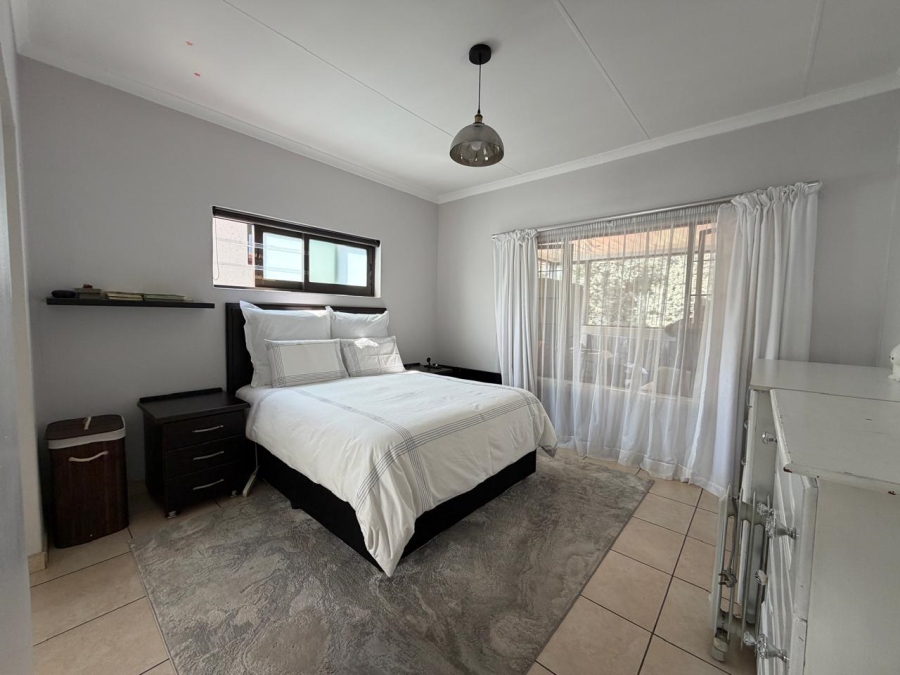 To Let 3 Bedroom Property for Rent in Bassonia Gauteng
