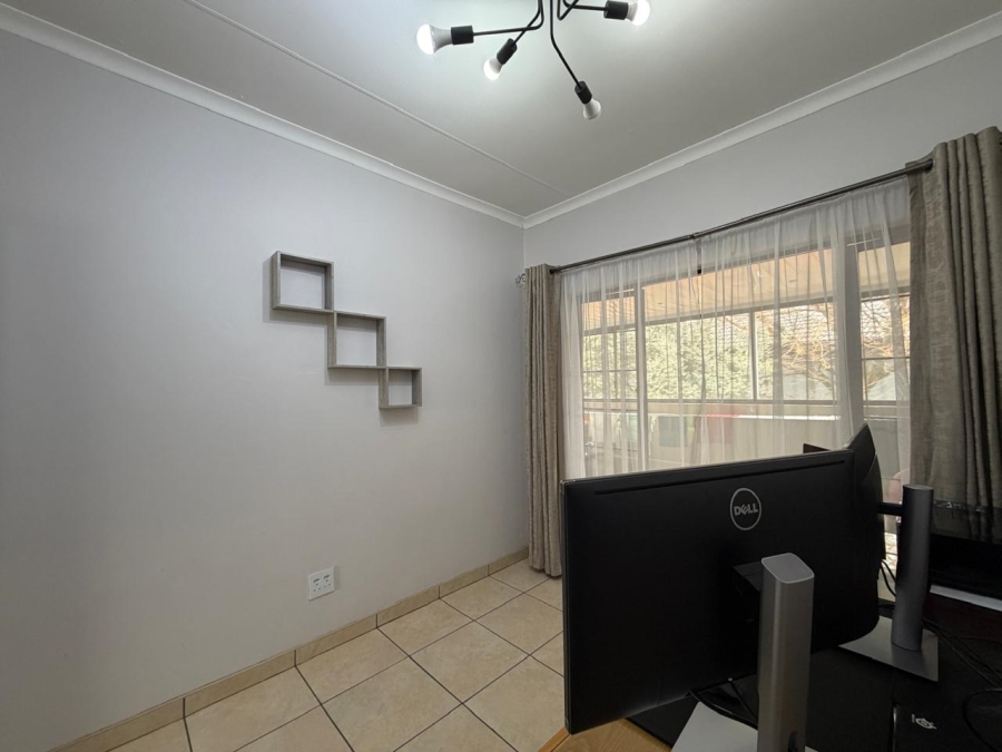 To Let 3 Bedroom Property for Rent in Bassonia Gauteng