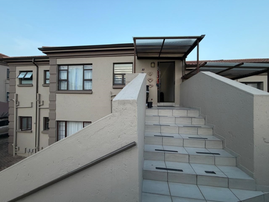 To Let 3 Bedroom Property for Rent in Bassonia Gauteng