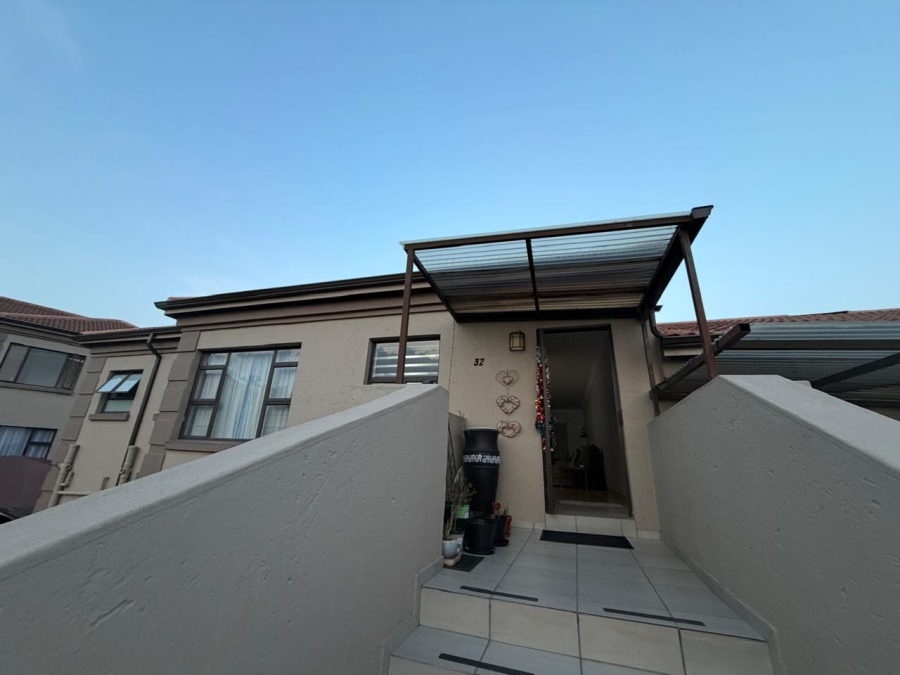 To Let 3 Bedroom Property for Rent in Bassonia Gauteng