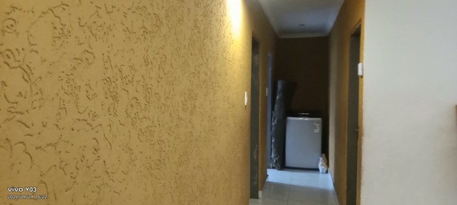3 Bedroom Property for Sale in Rondebult Gauteng